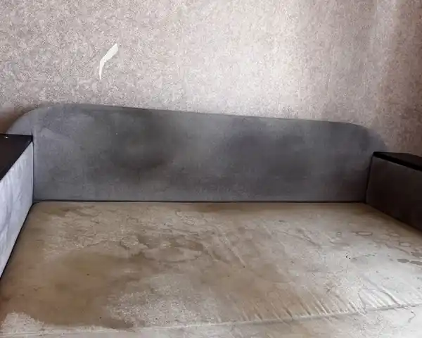 Диван до хімчистки